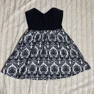 Strapless mini dress black and white v neck no sleeves agaci semi formal dress